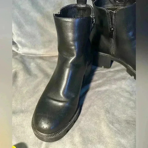 Steve Madden Black Chunky Ankle Zip Motorcycle Boots, Size 9 - Picture 4 of 8